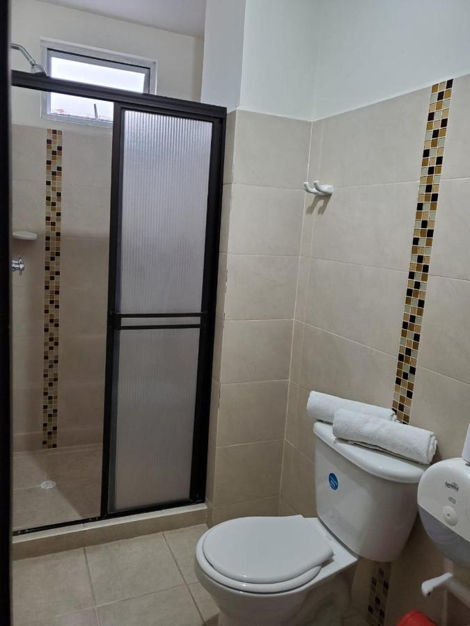 Hotel Cataluna Pereira Buitenkant foto