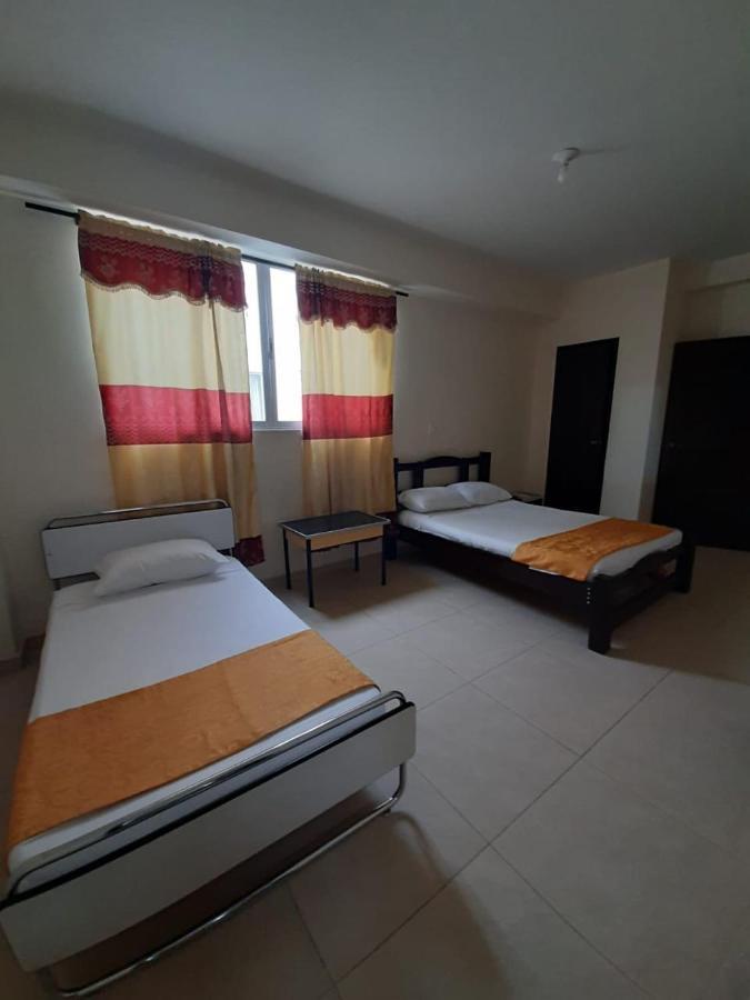 Hotel Cataluna Pereira Buitenkant foto